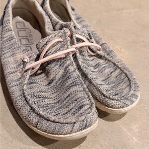 Hey Dude Women's Knit Sneakers in Gray and Pink